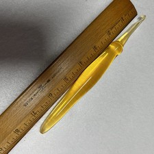 The Hook Nook Acrylic Crochet Hook 7.5  Long Size 5.5mm  I  Gold