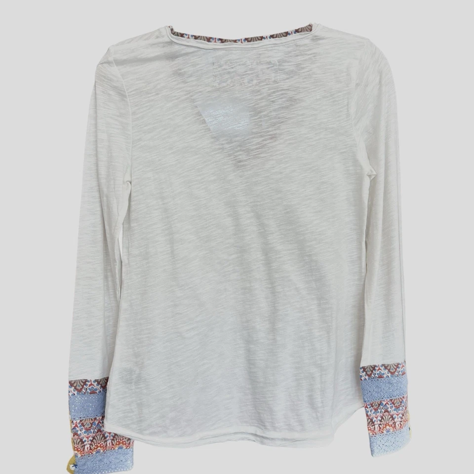 Camiseta Anthropologie Pequeño Botón Amarillo Lata Crochet Puño Manga Larga Talla Pequeña Foto 3 de 4