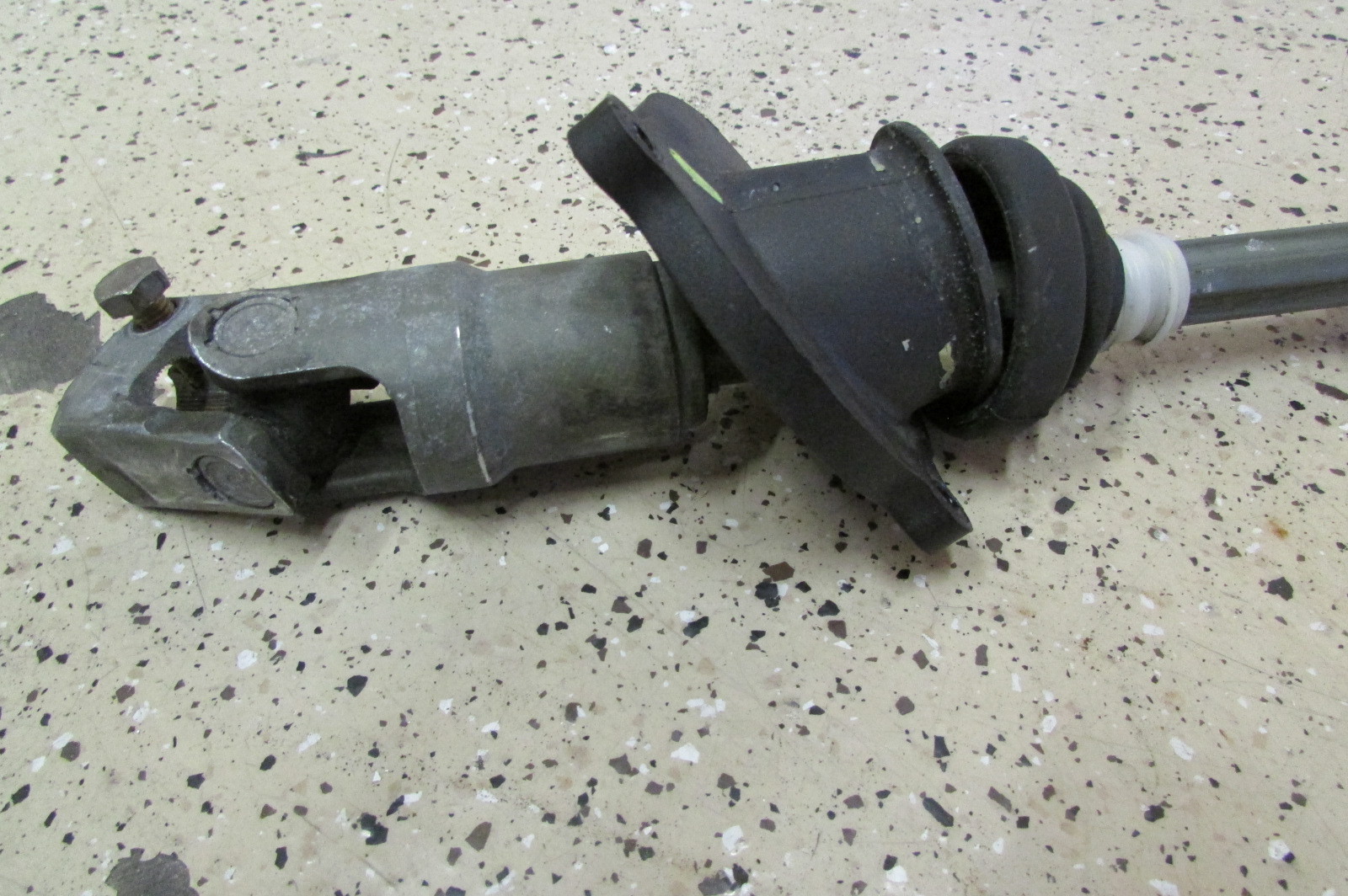 Maserati Coupe, Steering Rod, Steering Column, P/N 195590