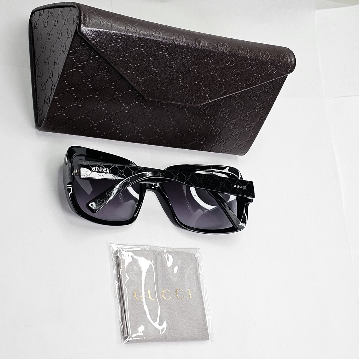 小物 GUCCI vintage sunglasses GG Black GUCCI Vintage Sunglasses Oval Black Silver GG2432/S Migos