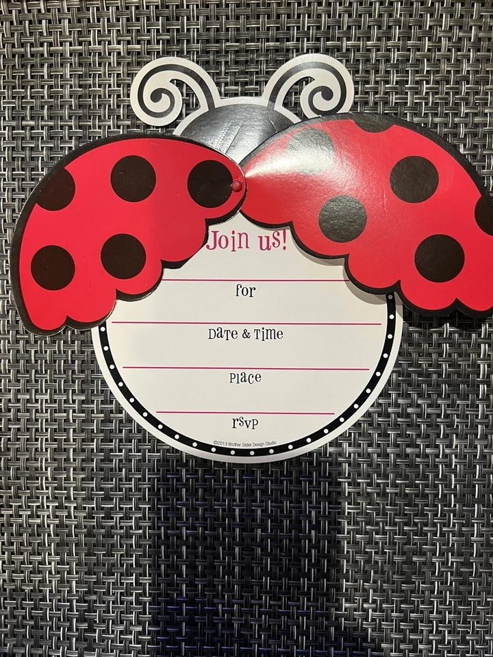 Nuevas invitaciones de fiesta Laybug de 10 piezas. Tarjeta de invitación Wings Open Lady Bug con sobre Foto 2 de 4