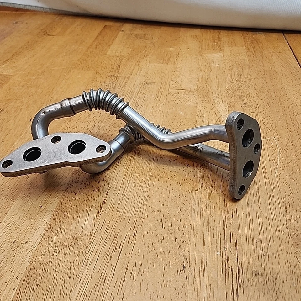 Toyota Sienna 2017-2020 3,5 L enfriador de aceite de motor manguera tubo oem Foto 3 de 4