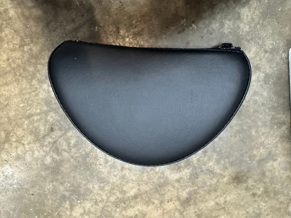 NOS OEM GENUINE VICTORY VEGAS HIGHBALL GUNNER PASSENGER BACKREST P/N 2875477 NEW - Image 4 of 4