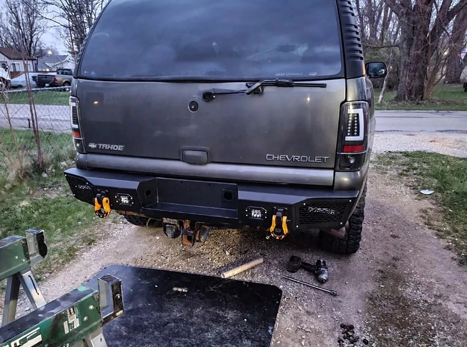 Vijay New Steel Rear Bumper with LED Lights For 2000-2006 GMC Yukon XL 1500/2500 - Image 3 of 4