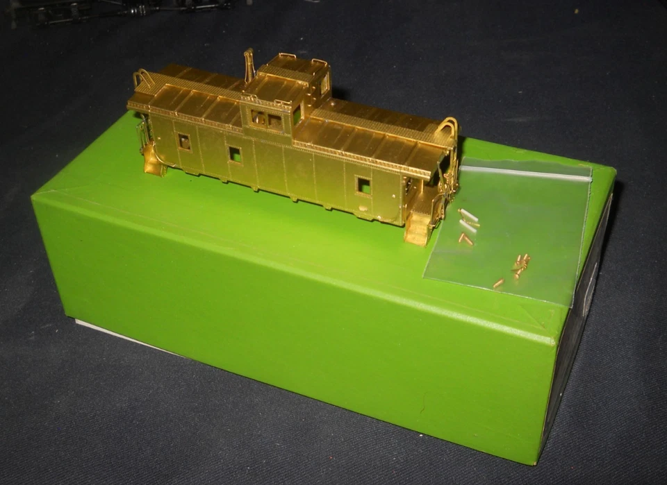 HO Brass Overland Union Pacific CA-4 Caboose BODY ONLY - Image 2 of 4