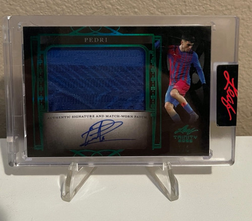 2022 Leaf Trinity Soccer Pedri Patch Auto Black Green 1/1 Game Worn Patch PA-P1