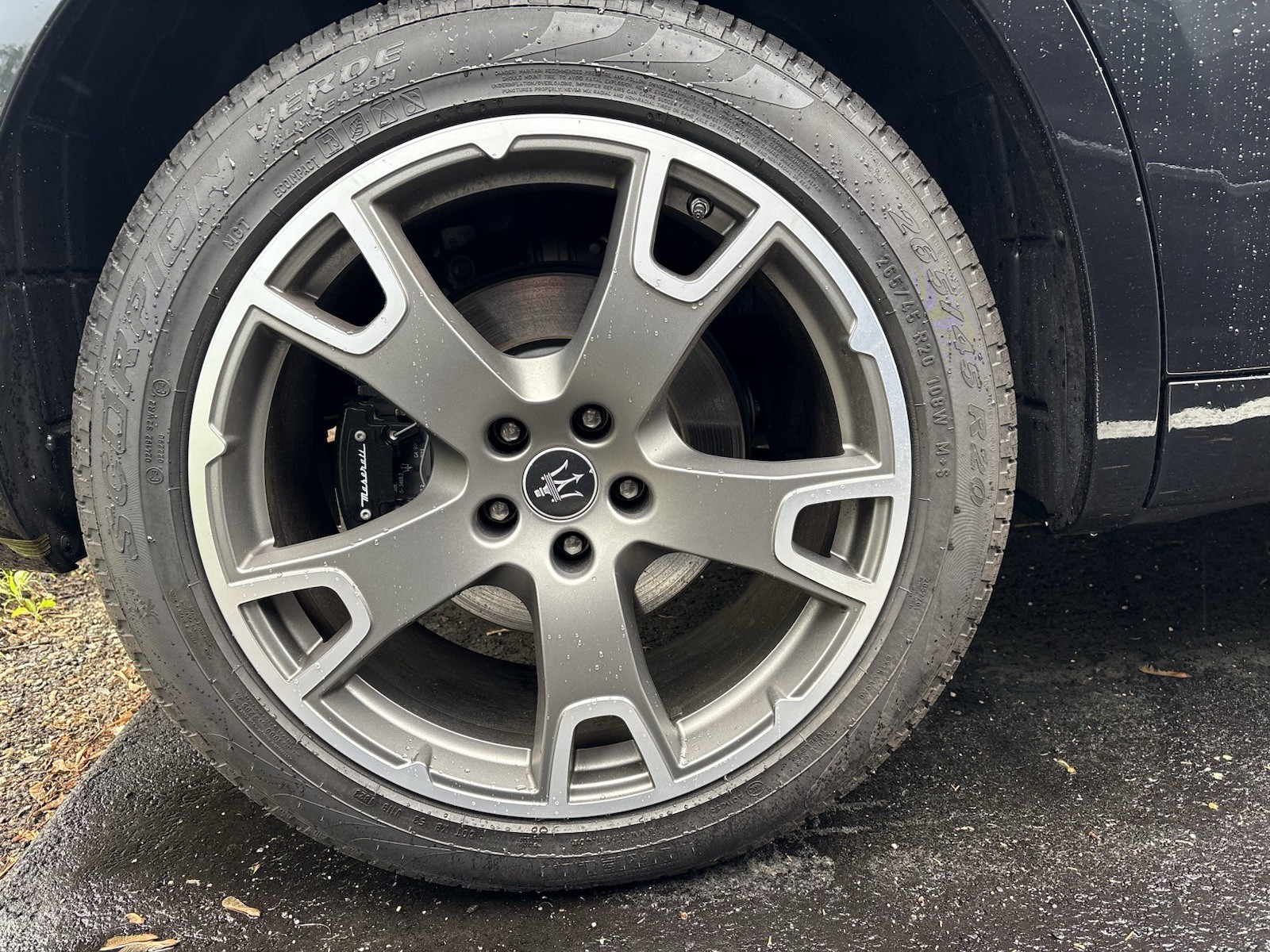 Maserati 20" Levante Wheels Rims w/ Pirelli Scorpion Tires 265/45 R20.  Set of 4