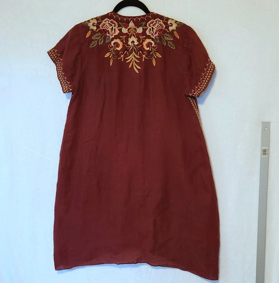 Vestido túnica Johnny Was Workshop para mujer mediano Charlotte drapeado borgoña bordado Foto 3 de 4