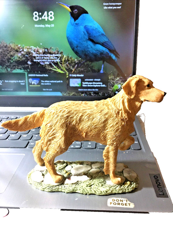 Golden Retriever , collectible figurine, Dave Grossman design Signed