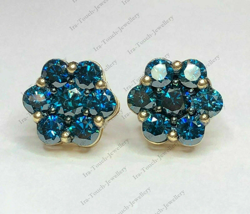 Aretes redondos de diamantes azules creados en laboratorio de 2 quilates con acabado en oro de 14 quilates para mujer Foto 4 de 4