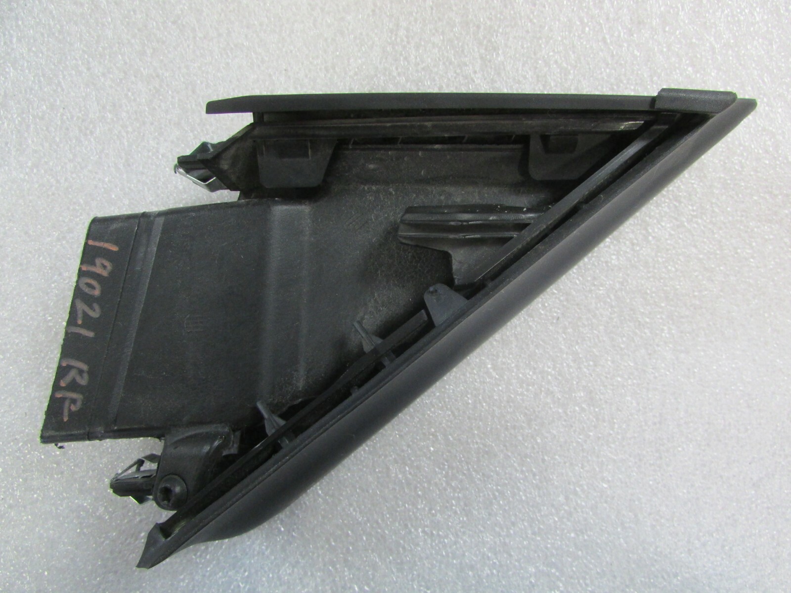 Maserati Ghibli, RH,Right Front door Triangle Trim Panel, Black, Used,105804312C