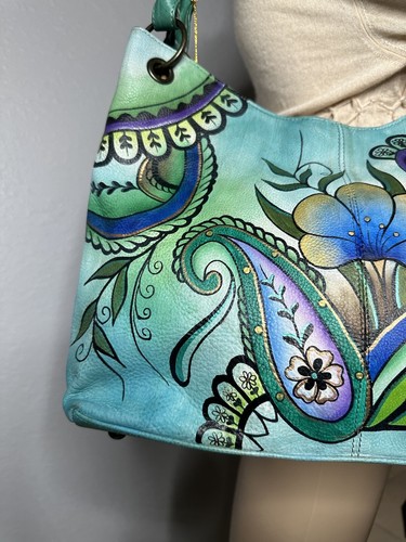 Borsa a mano Anuschka in pelle dipinta a mano - Nuova con etichette - Viola e fiori d'acqua - Foto 7 di 19