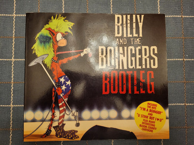 BLOOM COUNTY ~BREATHED~BILLY & THE BOINGERS-CARTOON ~ COMIC STRIP BOOK W/RECORD!