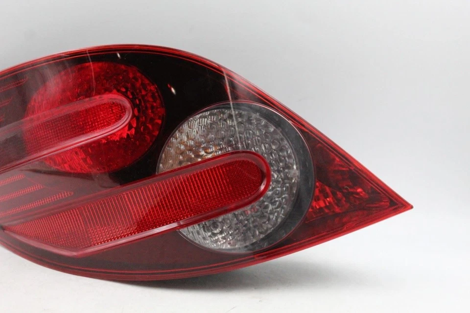 Left Driver Tail Light 251 Type R350 Fits 2006-2010 MERCEDES R-CLASS OEM #38270 - Image 2 of 4