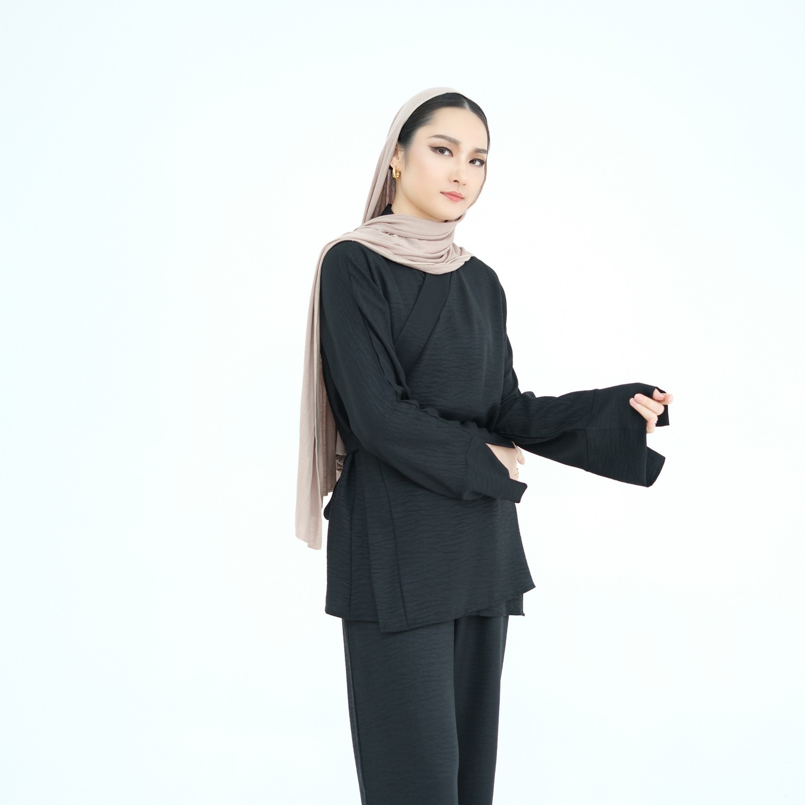 2Pcs Sets Muslim Women Dubai Blouse Top Wide Leg Pants Abaya Kaftan Ramadan Arab image 2