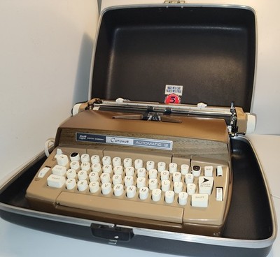 Vintage 1970's SMITH CORONA CORONET  12 Electric Typewriter With Case Tested.. 