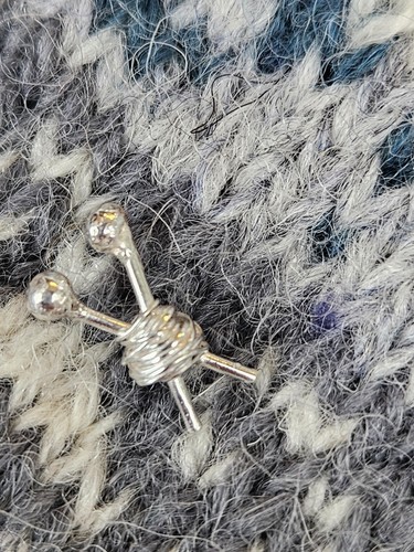 Hermosas agujas de tejer de plata maciza e pendientes de hilo de lana - hechos por Shetland - Imagen 4 de 4