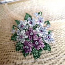 Completed Beautiful Handmade Needlepoint Canvas Color Wool 5cm*5cm- flower