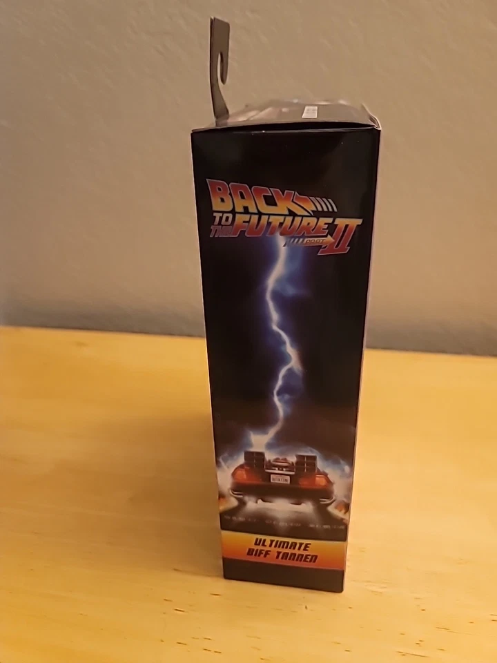 Figura NECA Regreso al Futuro 2 Deportes Almanaque Ultimate Biff Tanner Nueva en Caja-Rara Foto 4 de 4