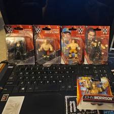 WWE Mini-Figurines Cena Reigns Lesnar Undertaker Beverly Hills Teddy Bear