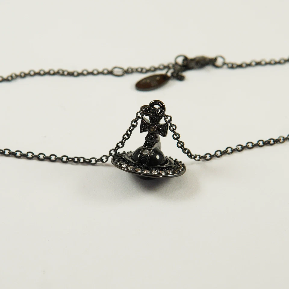 Vivienne Westwood Collar Pistola Tono Metal 3D Orbe Cristal Colgante Caja de Regalo Set Foto 4 de 4