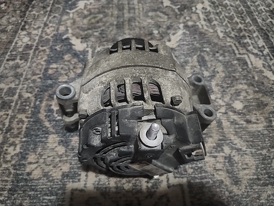 GM P/N 97241516 Valeo 14V 100A 2650349 A 150721030553 Alternator  - Image 3 of 4