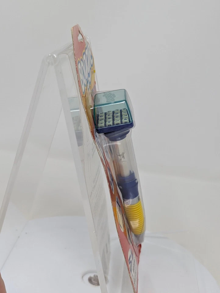 Boggle Game Pen 2002 New Sealed Mini Game - Image 3 of 4