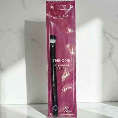 THE ONE Blending Pinsel Lidschatten Concealer Highlighter Glow Make Up Kosmetik