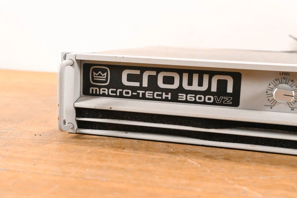 Crown Macro-Tech 3600VZ 2-Channel Power Amplifier CG01UKK - Image 4 of 4