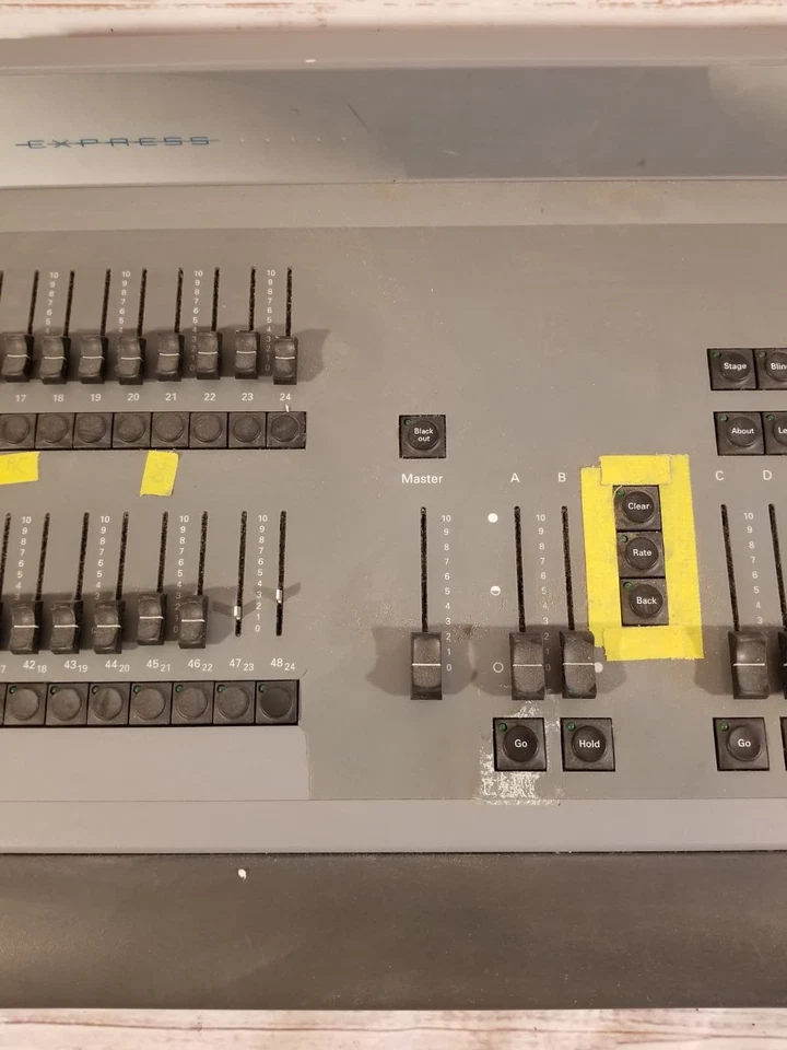 ETC Express 24/48 Black 48 Channels Lighting Control Console - Image 4 of 4