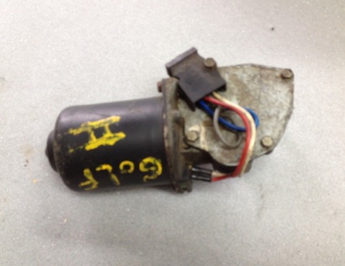 WM57/    VW Golf 2 Mk II Typ 19  Scheibenwischermotor Wischermotor