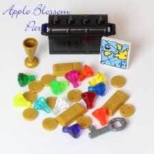 NEW Lego Pirates BLACK TREASURE CHEST w/12 Je...