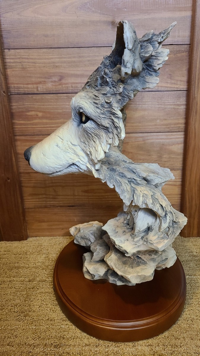 Mill Creek Studios Out of the Shadows Wolf Sculpture Number 2000