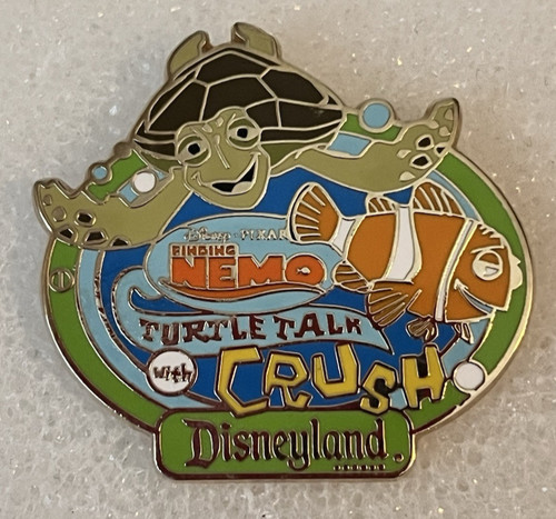 Finding Nemo Turtle Talk with Crush Trading Pin Pixar Disneyland Green Border