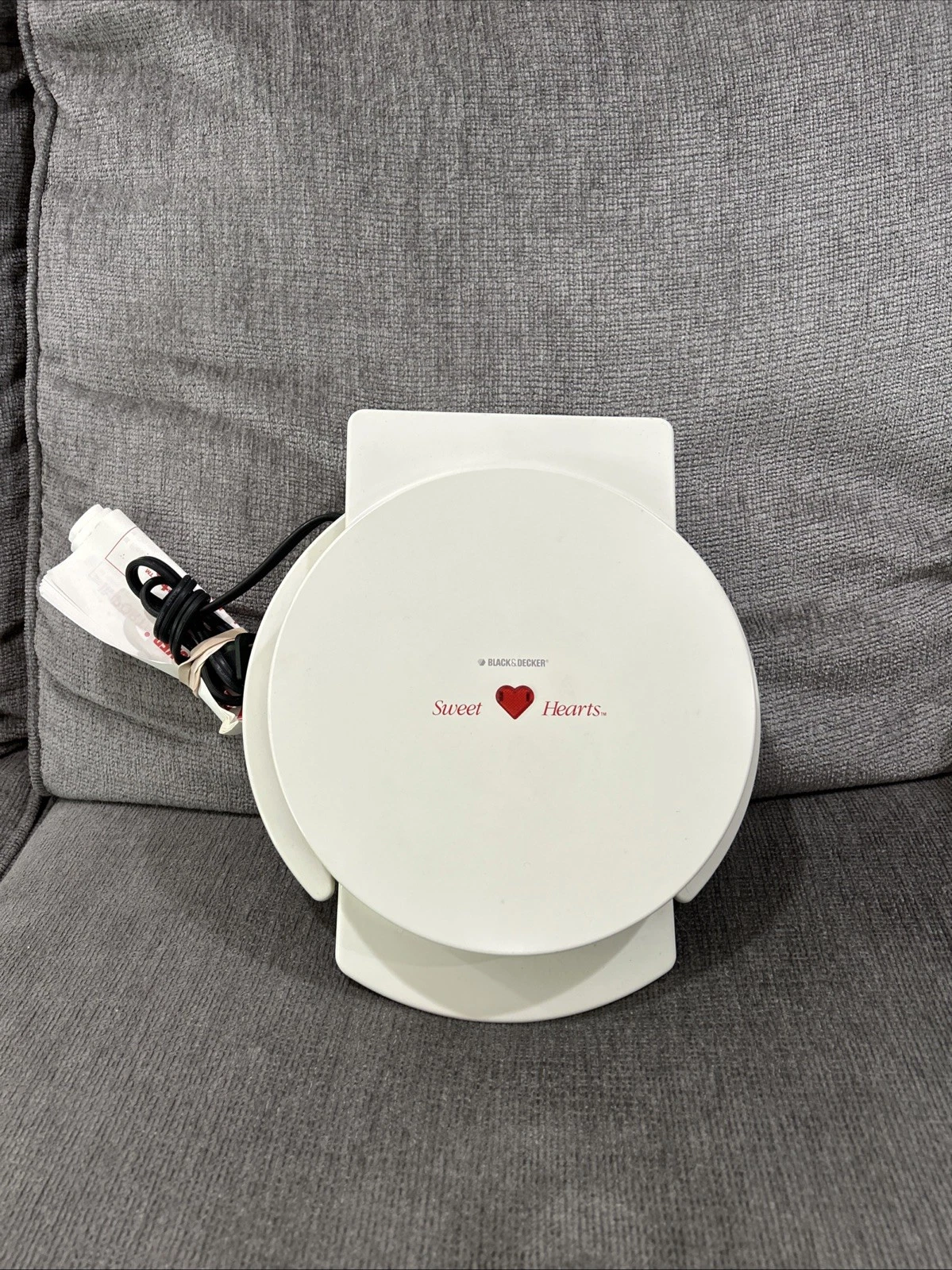 Vintage Black & Decker Sweet Hearts Waffle Maker Model G12