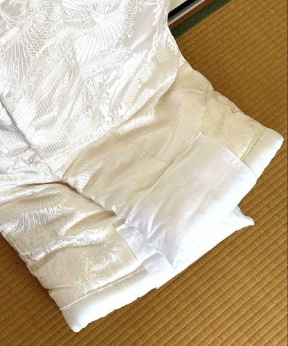 White Silk Bridal Uchikake with Crane Embroidery, Modern Design, - Picture 9 of 14