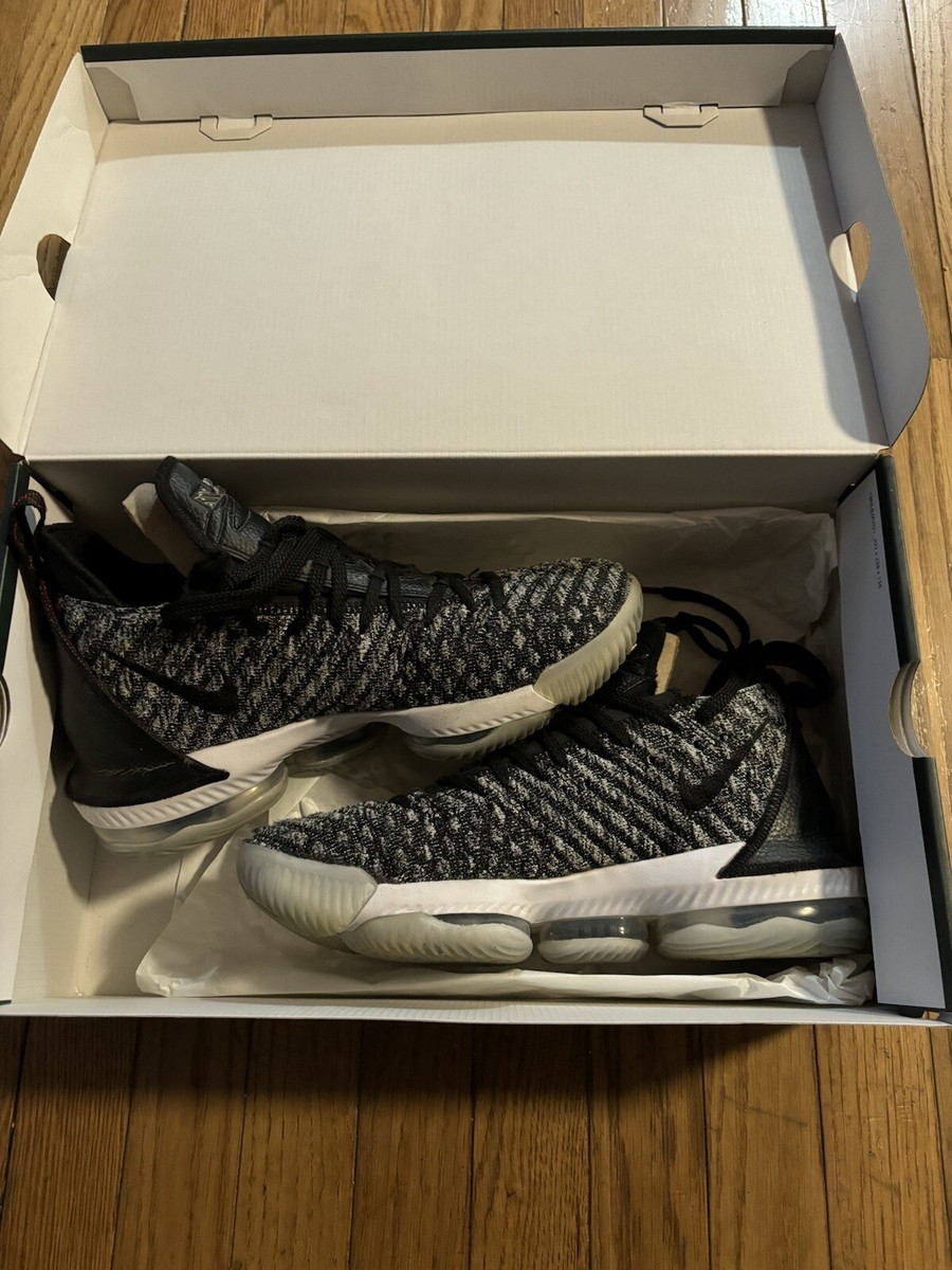 lebron 16 oreo on feet