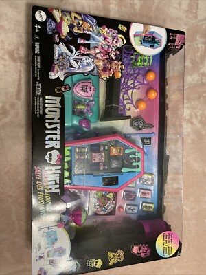 Monster High Doll Student Lounge Playset w/Multiple Themed Pieces! New