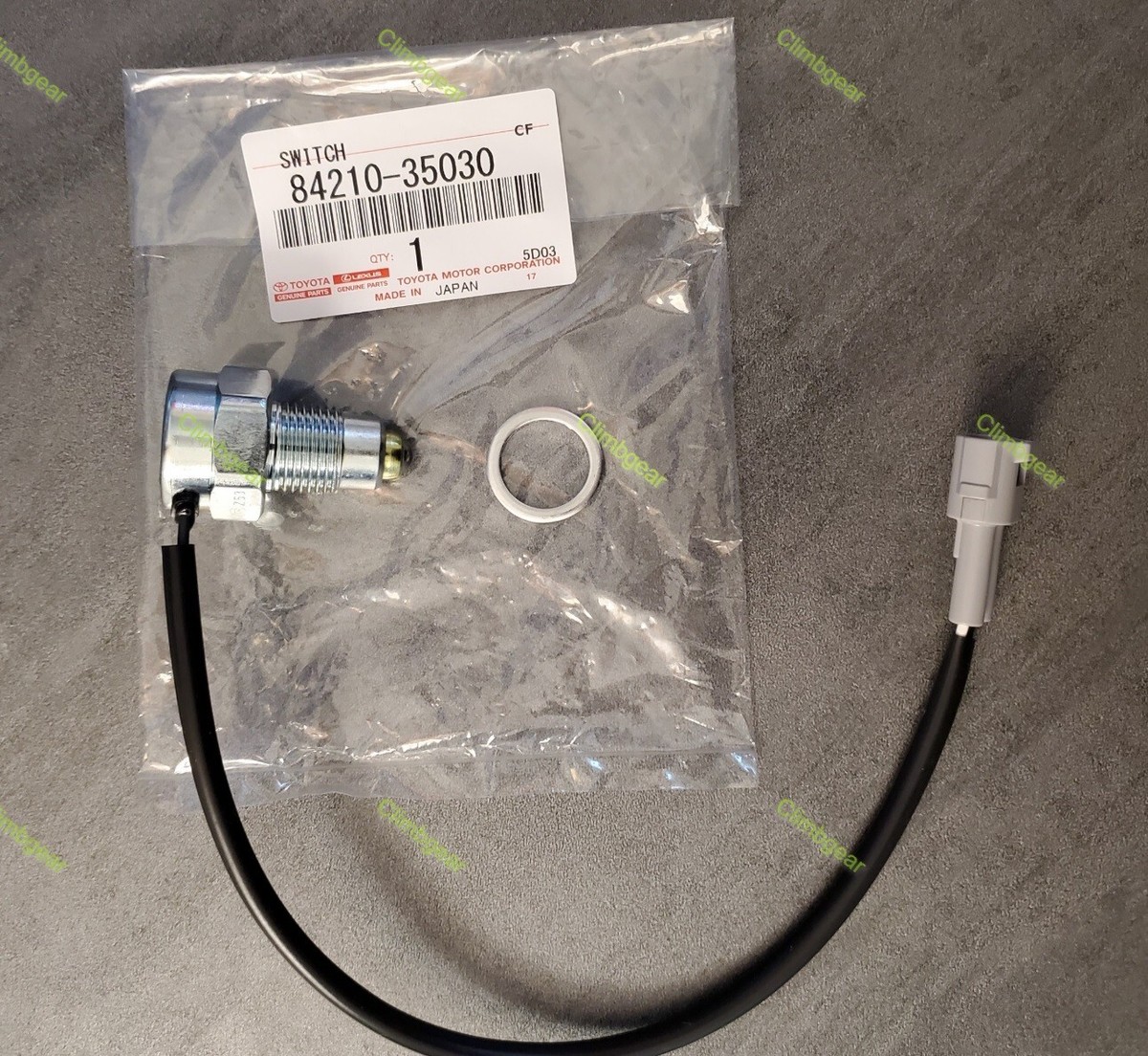 New OEM Toyota 84210-35030 Reverse Light Backup Switch Assembly