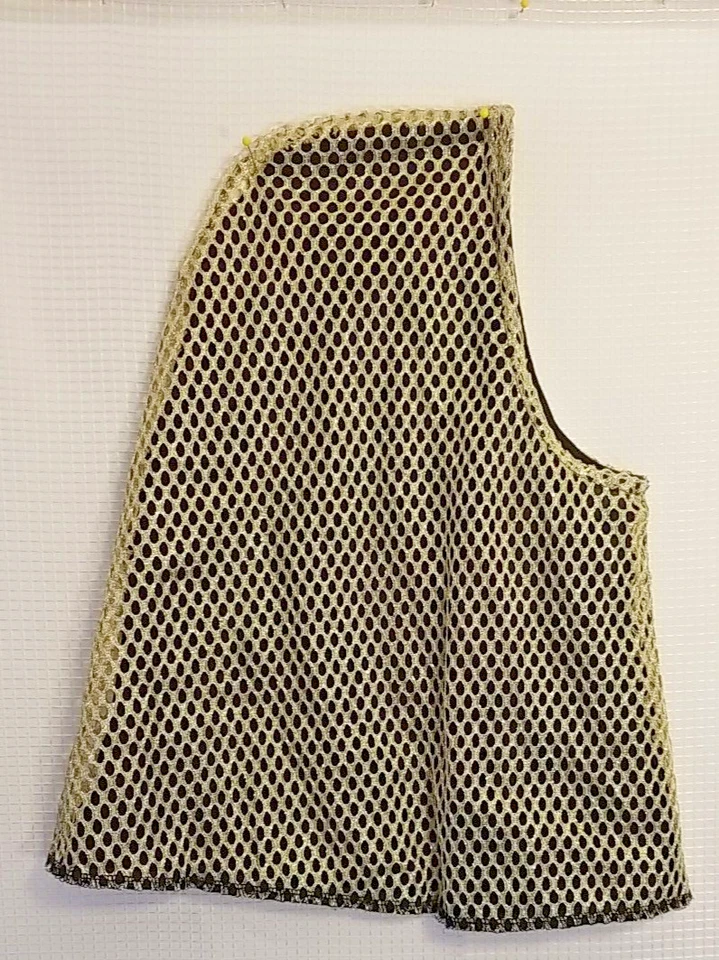 Disfraz de Caballero Dragón Dorado RENACIMIENTO TALLA 8 Camisa Terciopelo Negro Cadena Correo Capucha Foto 3 de 4