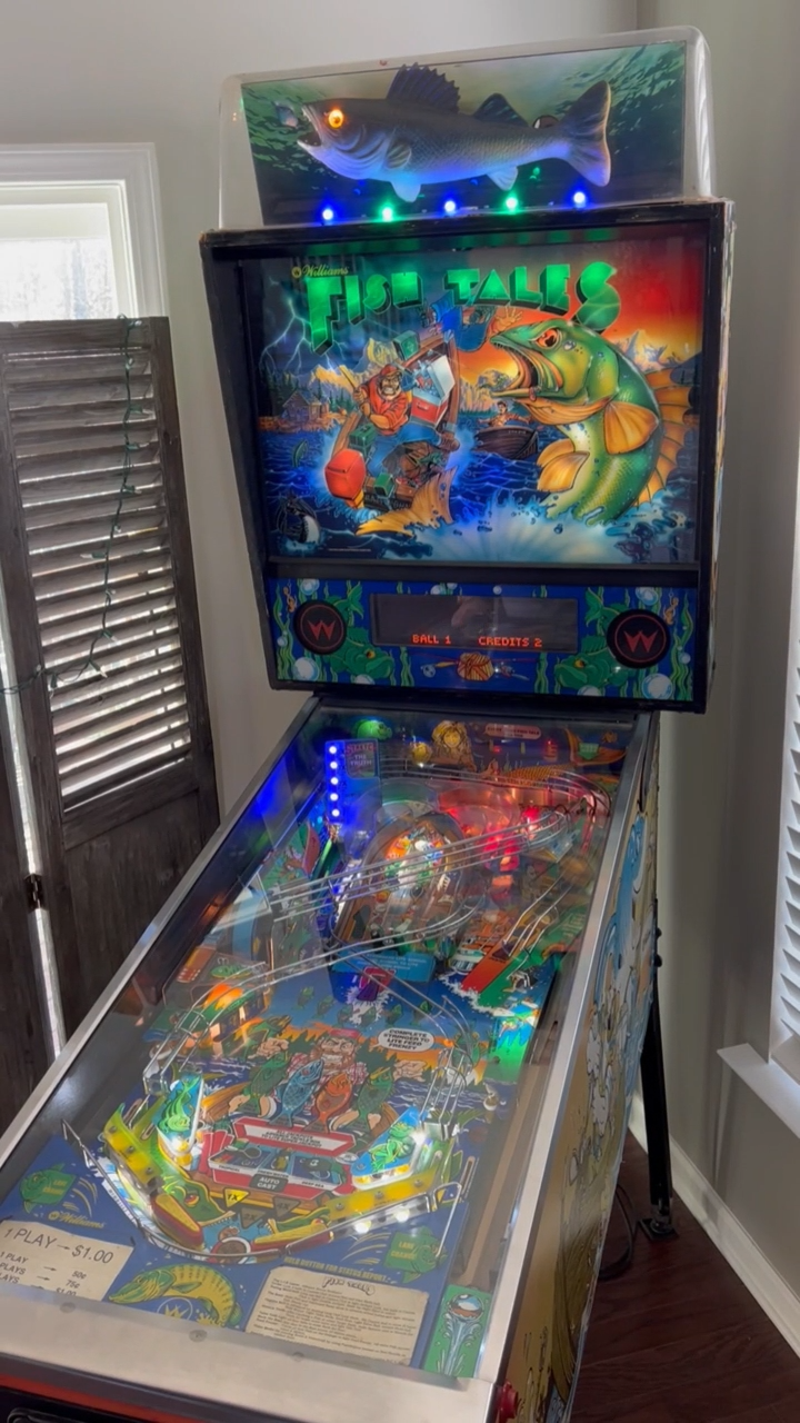 Buy Fish Tales Pinball Machine by Williams Online at $7999