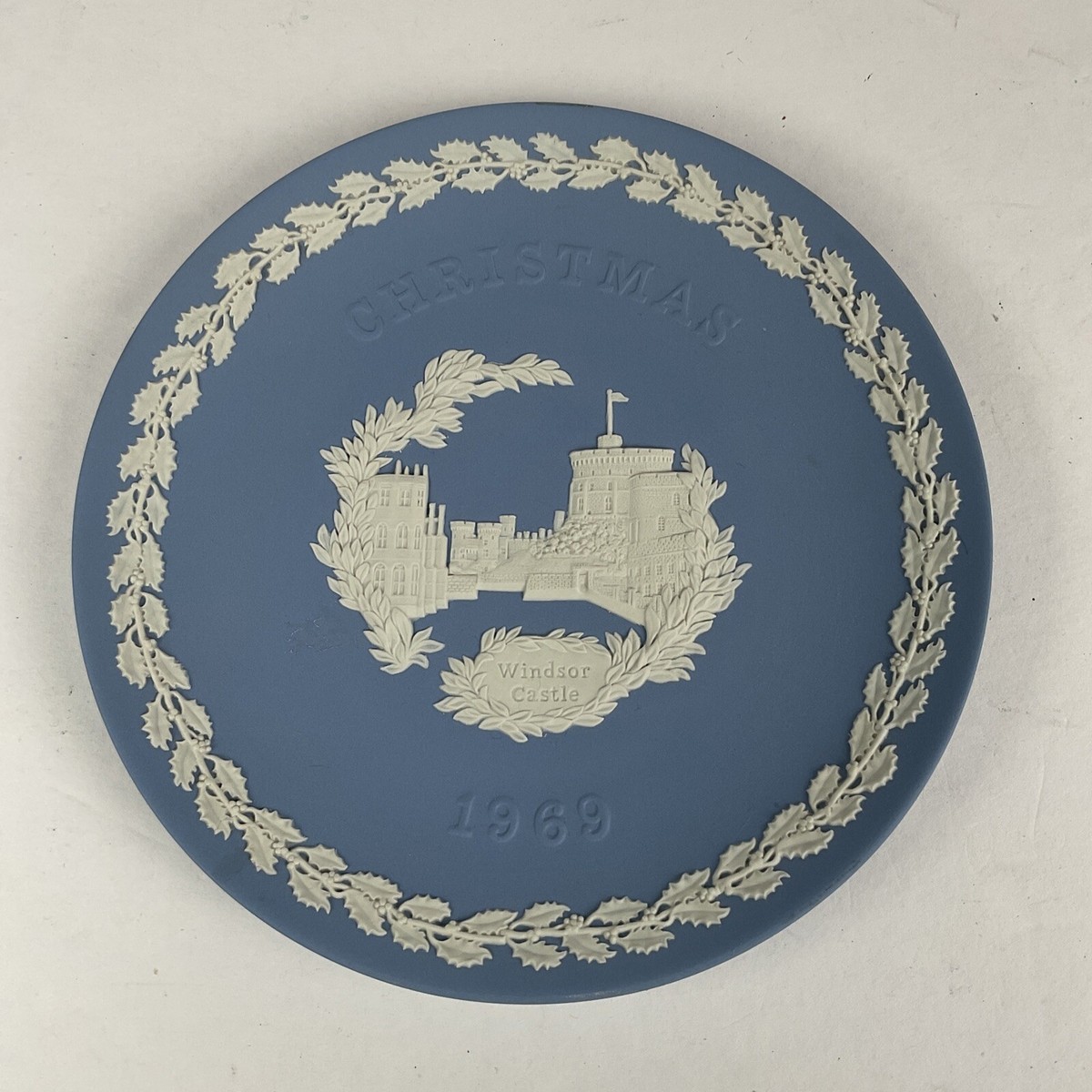 Wedgwood 1969 Christmas Plate Jasperware : Windsor Castle | eBay