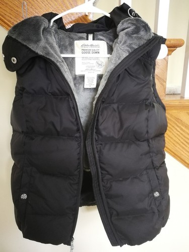 Eddie Bauer Premium Gänsedaunen gefütterte Weste mit Kapuze Damen Medium schwarze Füllung 650