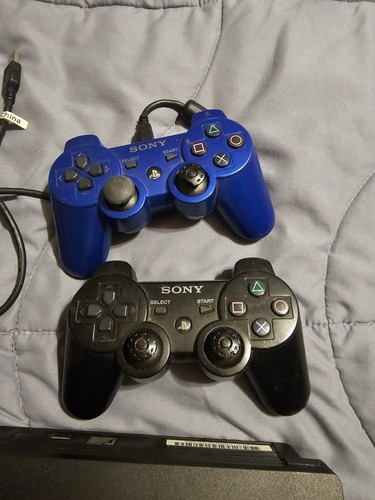 Sony Ps 3 Slim 160 GB With 2 Controllers And 2 Games. Tested Works Great - Picture 3 of 7