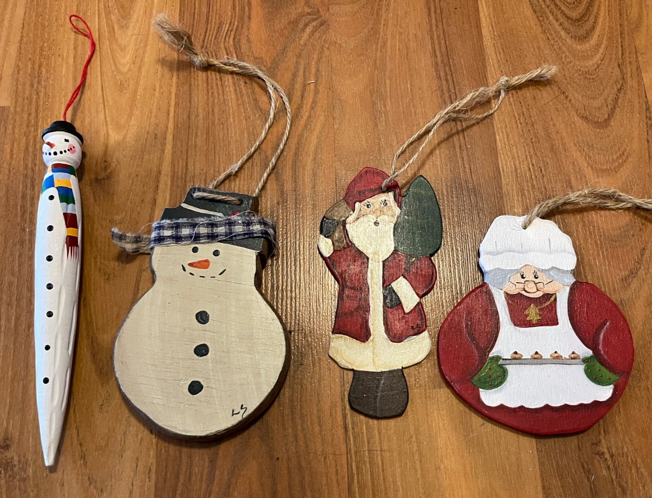 VTG Folk Art Christmas Ornaments  4 Cottagecore  Primitive Country Snowmen, Ect