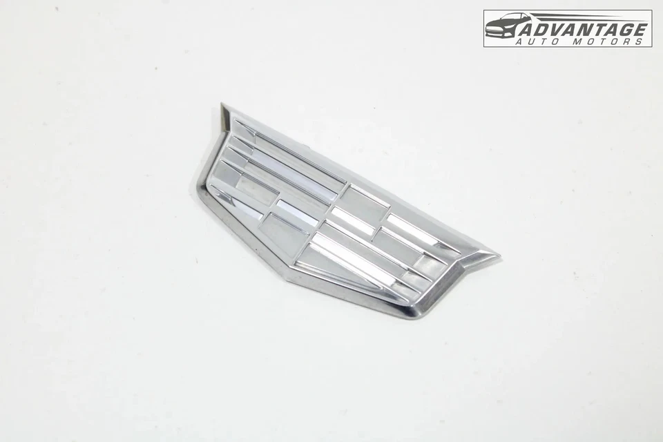 2020-2025 CADILLAC CT5 СЕДАН ПЕРЕДНЯЯ ПРАВАЯ ИЛИ ЛЕВАЯ СТОРОНА КРЫЛО ЛОГОТИП ЭМБЛЕМА OEM - Изображение 2 из 4