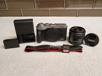 Canon EOS M6 Mark II (Silver)+Ef-M 15-45mm STM Zoom Lens + 128GB SD Card - Nice!