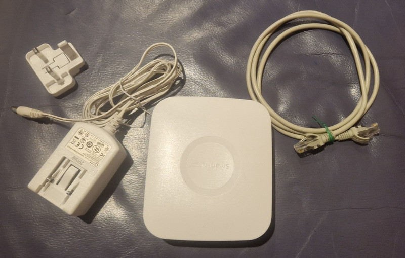 Samsung SmartThings Hub V2 STH-ETH-200 Z-Wave Zigbee Smart Things
