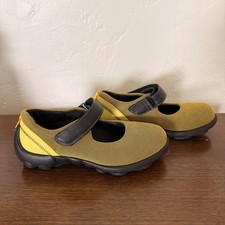 Fluevog NEARLY NEW Urban Angels Pilot yellow vegan mesh sneaker-9 fit 8.5 