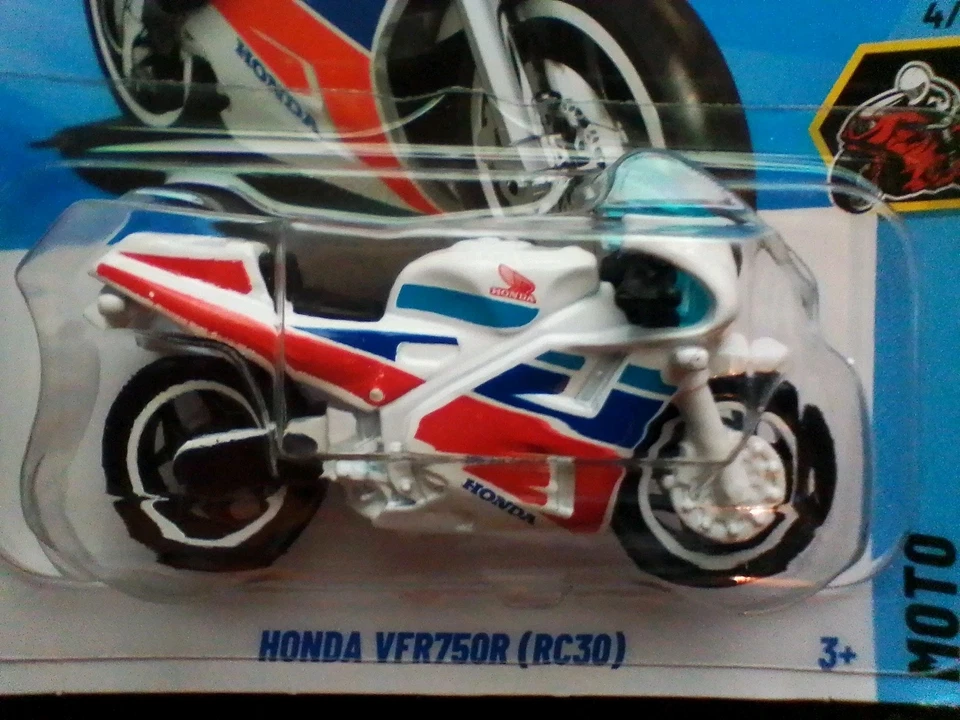 TWO SET 2025 HOT WHEELS MAINLINE #224 CASE M HONDA VFR750R (RC30) SERIES MOTO - Image 4 of 4
